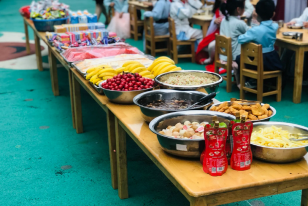 幼儿园冷餐会